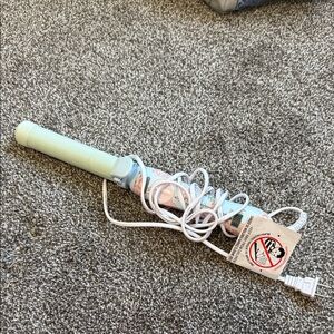 Beachwaver S1.25 Mint Green Hair Styling Tool